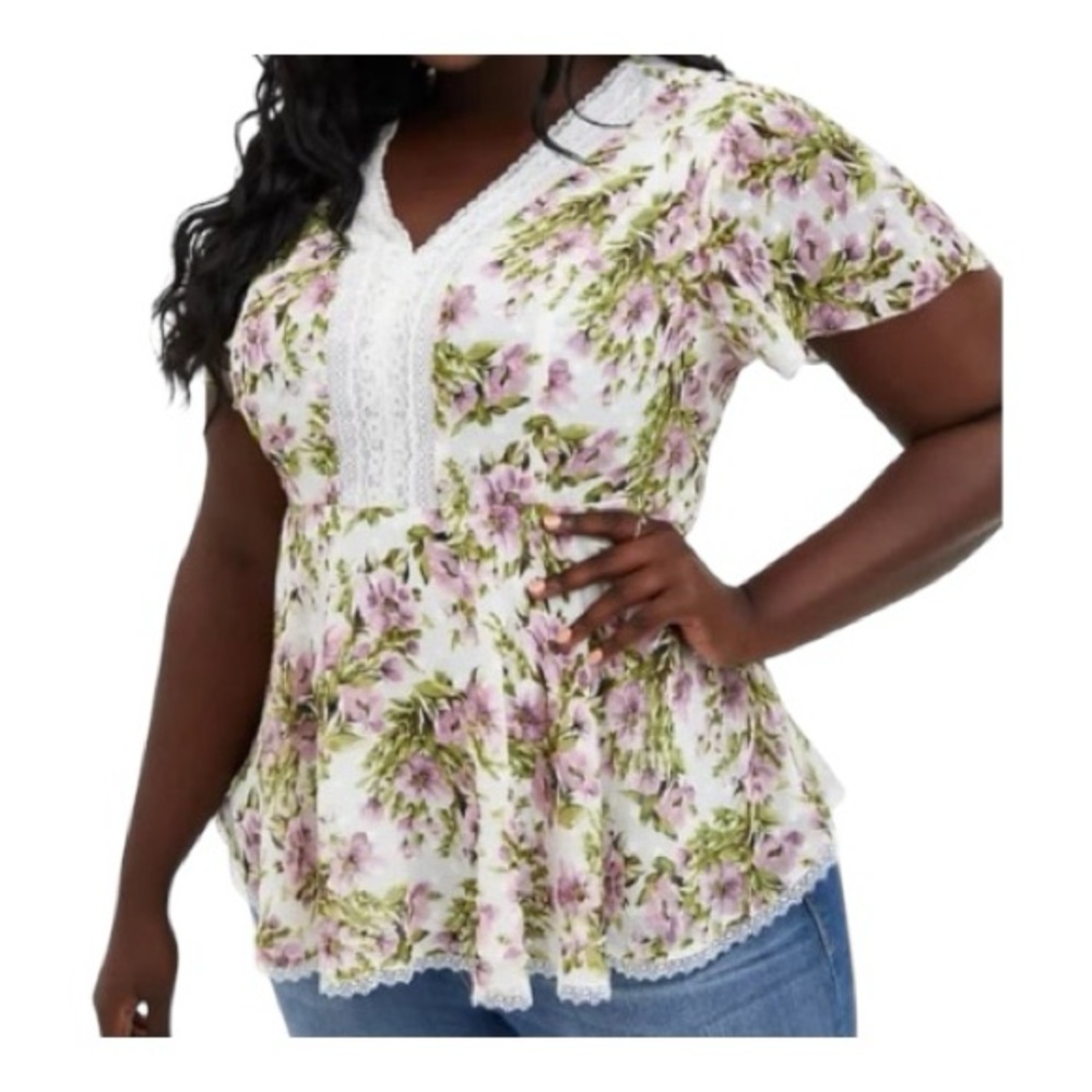 Torrid Women’s Size 00 M-L 10 Floral Lace Trim Top